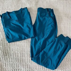 Cherokee Infinity Scrub Set Teal